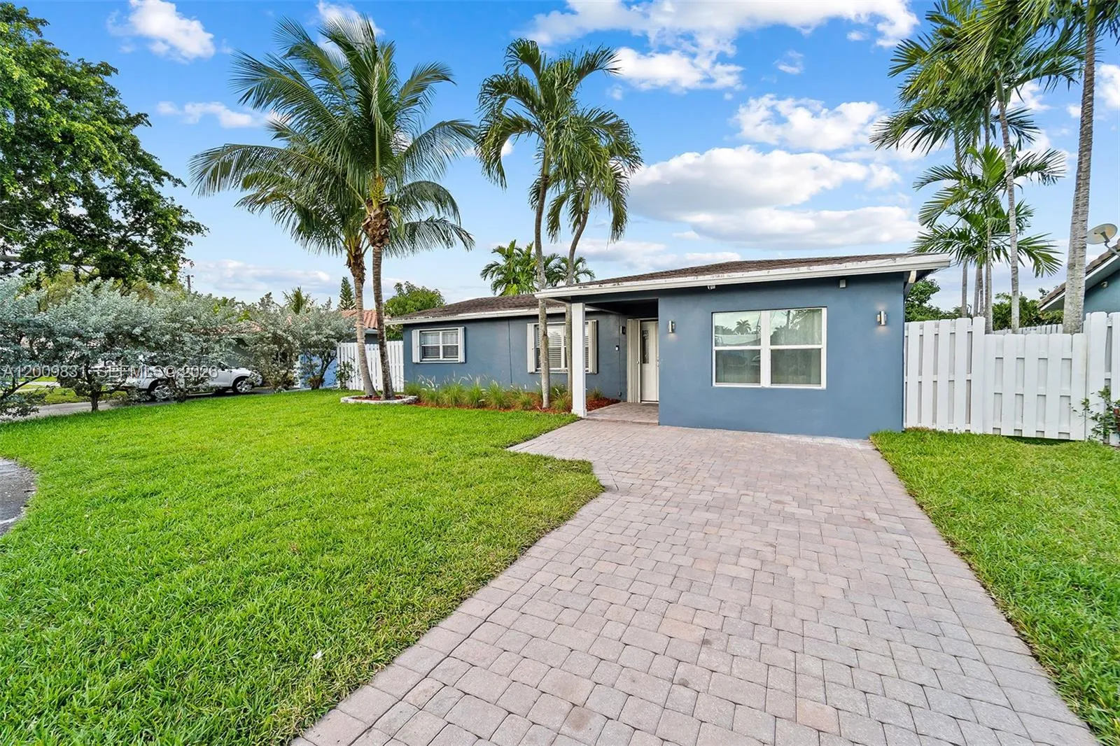 2005 Nw 37th St, Oakland Park, Florida 33309, Oakland Park, Florida 33309, 5 Bedrooms Bedrooms, ,3 BathroomsBathrooms,Residential,For Sale,2005 Nw 37th St, Oakland Park, Florida 33309,A12009831