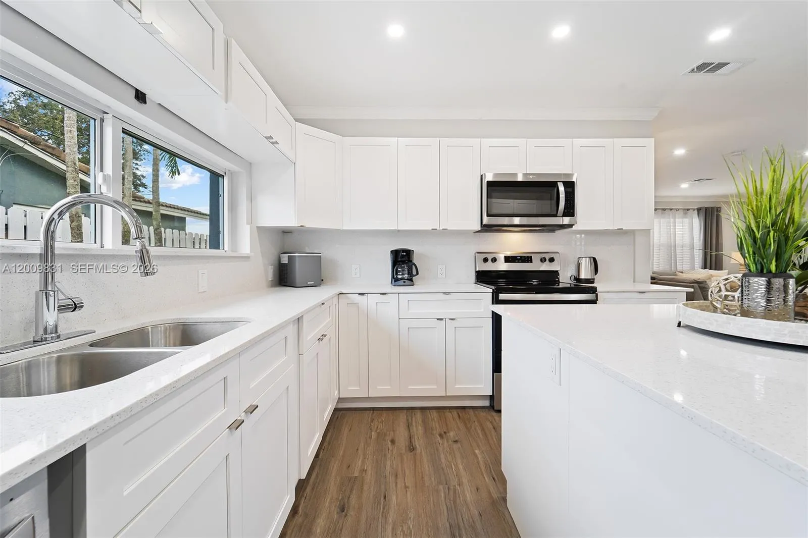 2005 Nw 37th St, Oakland Park, Florida 33309, Oakland Park, Florida 33309, 5 Bedrooms Bedrooms, ,3 BathroomsBathrooms,Residential,For Sale,2005 Nw 37th St, Oakland Park, Florida 33309,A12009831