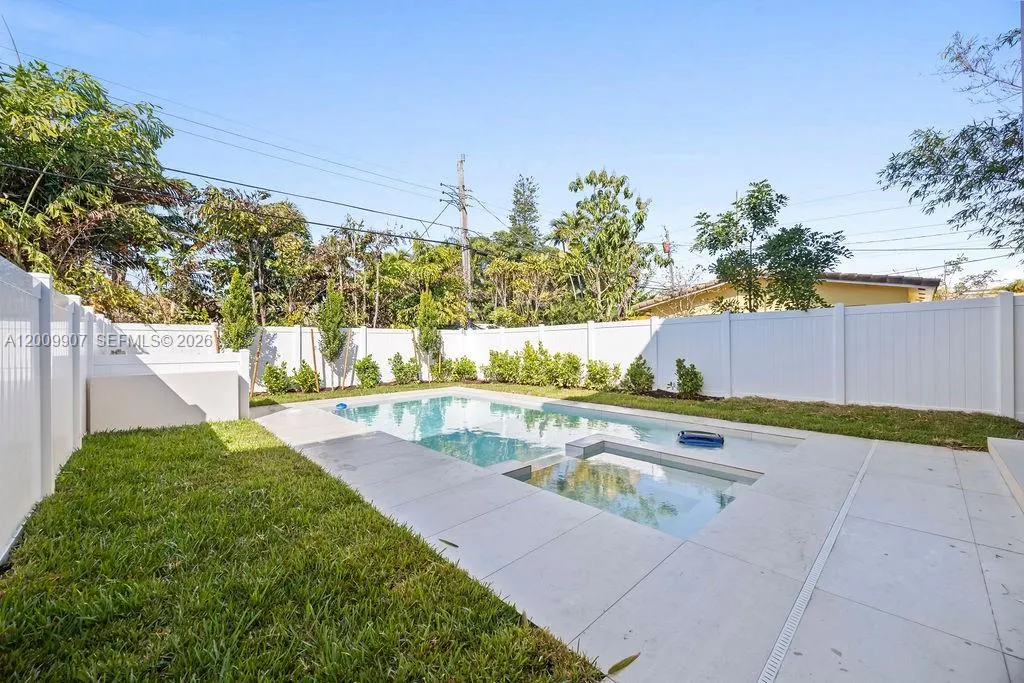 1137 Ne 11th Ave, Fort Lauderdale, Florida 33301, Fort Lauderdale, Florida 33301, 4 Bedrooms Bedrooms, ,3 BathroomsBathrooms,Residential,For Sale,1137 Ne 11th Ave, Fort Lauderdale, Florida 33301,A12009907