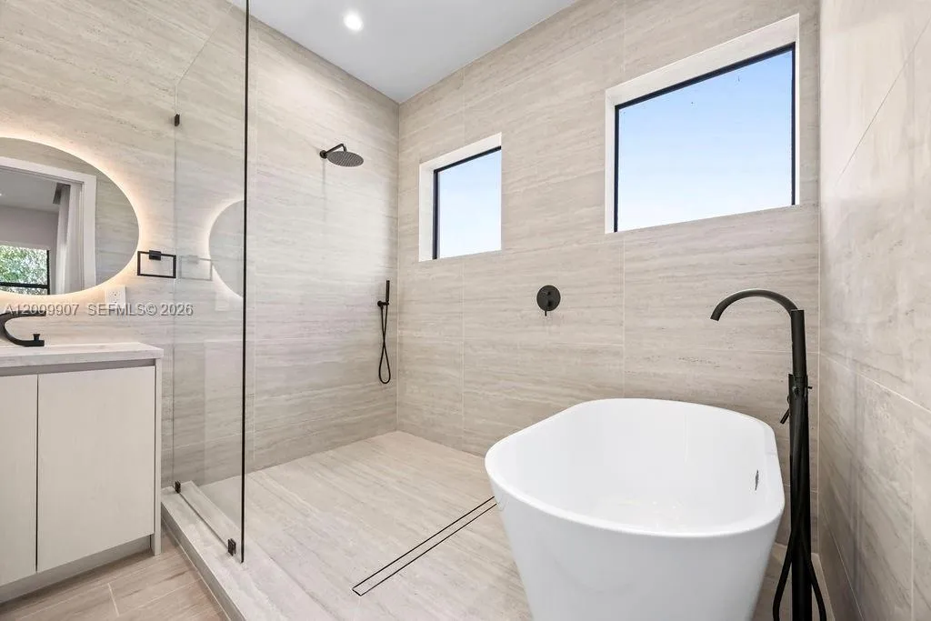 1137 Ne 11th Ave, Fort Lauderdale, Florida 33301, Fort Lauderdale, Florida 33301, 4 Bedrooms Bedrooms, ,3 BathroomsBathrooms,Residential,For Sale,1137 Ne 11th Ave, Fort Lauderdale, Florida 33301,A12009907