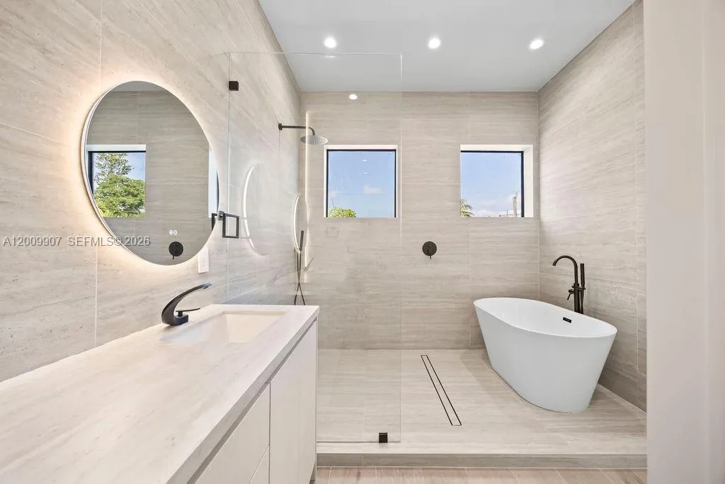 1137 Ne 11th Ave, Fort Lauderdale, Florida 33301, Fort Lauderdale, Florida 33301, 4 Bedrooms Bedrooms, ,3 BathroomsBathrooms,Residential,For Sale,1137 Ne 11th Ave, Fort Lauderdale, Florida 33301,A12009907