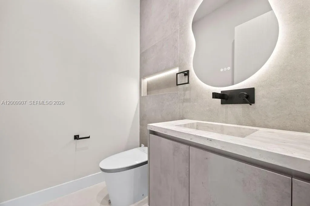 1137 Ne 11th Ave, Fort Lauderdale, Florida 33301, Fort Lauderdale, Florida 33301, 4 Bedrooms Bedrooms, ,3 BathroomsBathrooms,Residential,For Sale,1137 Ne 11th Ave, Fort Lauderdale, Florida 33301,A12009907