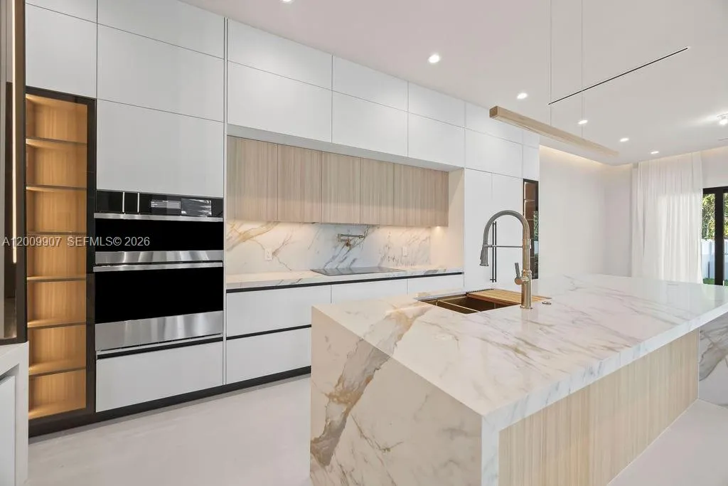 1137 Ne 11th Ave, Fort Lauderdale, Florida 33301, Fort Lauderdale, Florida 33301, 4 Bedrooms Bedrooms, ,3 BathroomsBathrooms,Residential,For Sale,1137 Ne 11th Ave, Fort Lauderdale, Florida 33301,A12009907