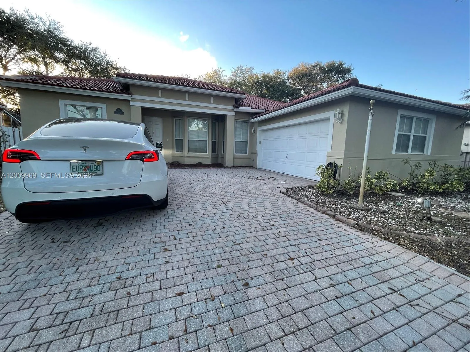 5263 Sw 34th Way 5263, Hollywood, Florida 33312, Hollywood, Florida 33312, 3 Bedrooms Bedrooms, ,2 BathroomsBathrooms,Residential Lease,For Rent,5263 Sw 34th Way 5263, Hollywood, Florida 33312,A12009909