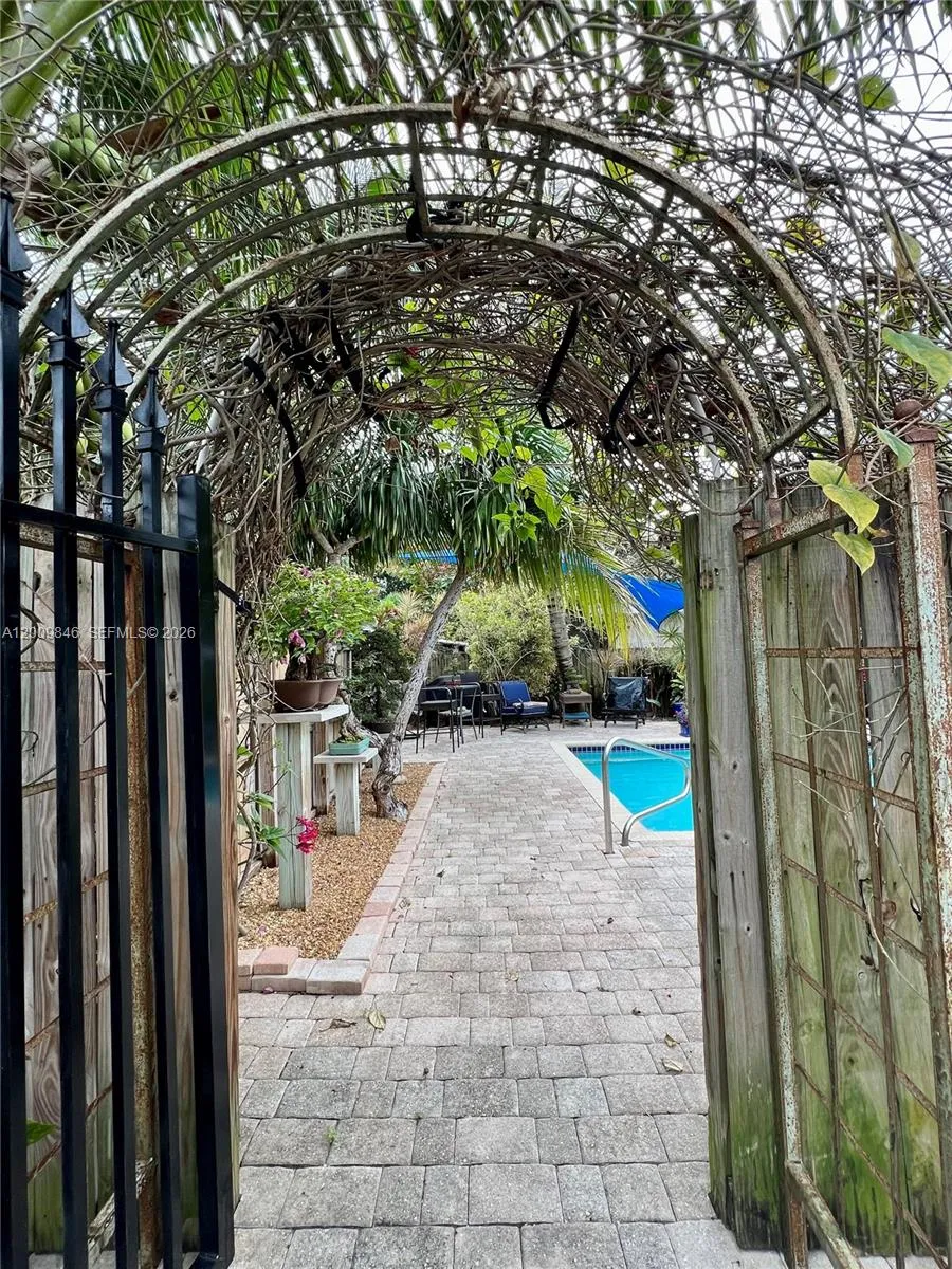 590 Nw 40th Ct 3, Oakland Park, Florida 33309, Oakland Park, Florida 33309, 1 Bedroom Bedrooms, ,1 BathroomBathrooms,Residential,For Sale,590 Nw 40th Ct 3, Oakland Park, Florida 33309,A12009846