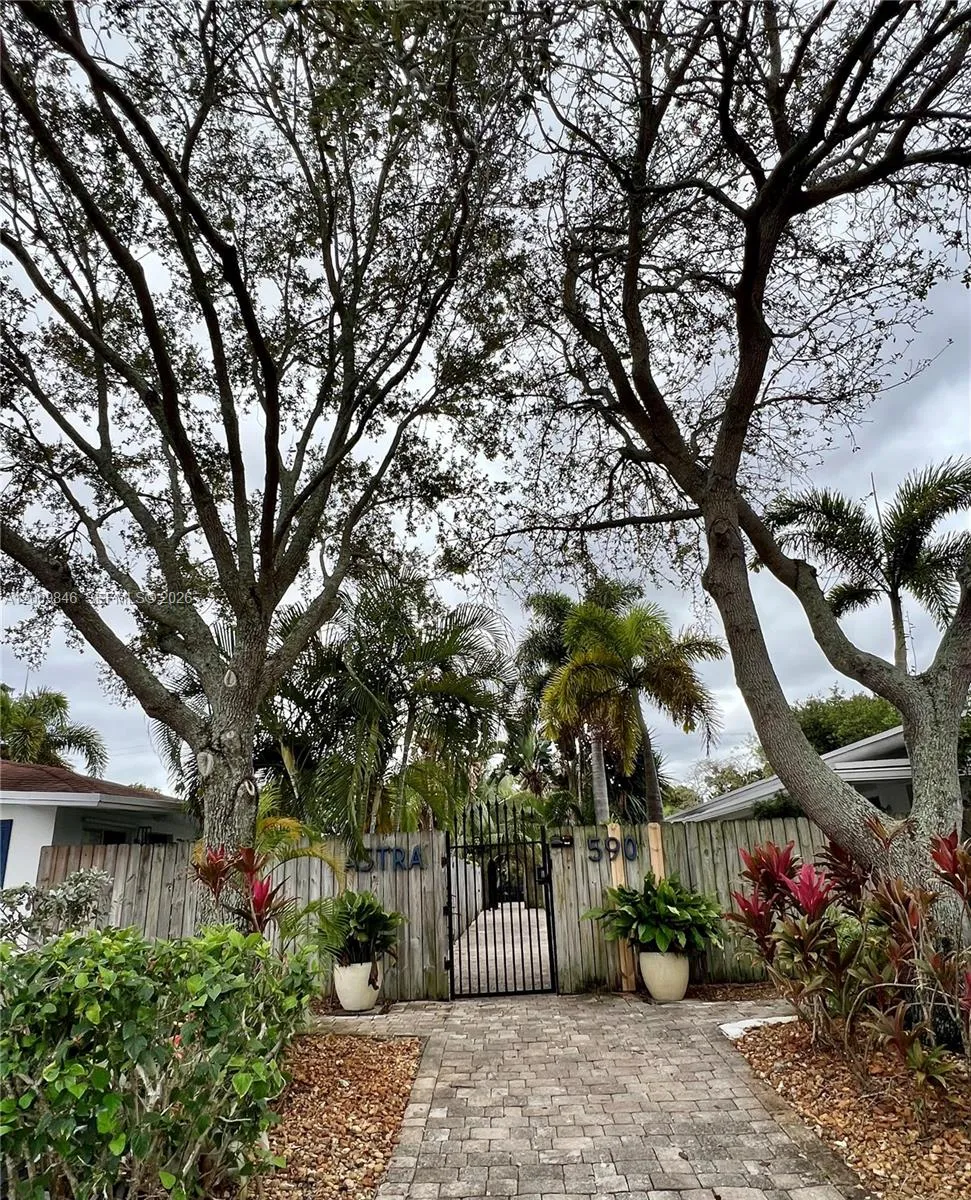 590 Nw 40th Ct 3, Oakland Park, Florida 33309, Oakland Park, Florida 33309, 1 Bedroom Bedrooms, ,1 BathroomBathrooms,Residential,For Sale,590 Nw 40th Ct 3, Oakland Park, Florida 33309,A12009846