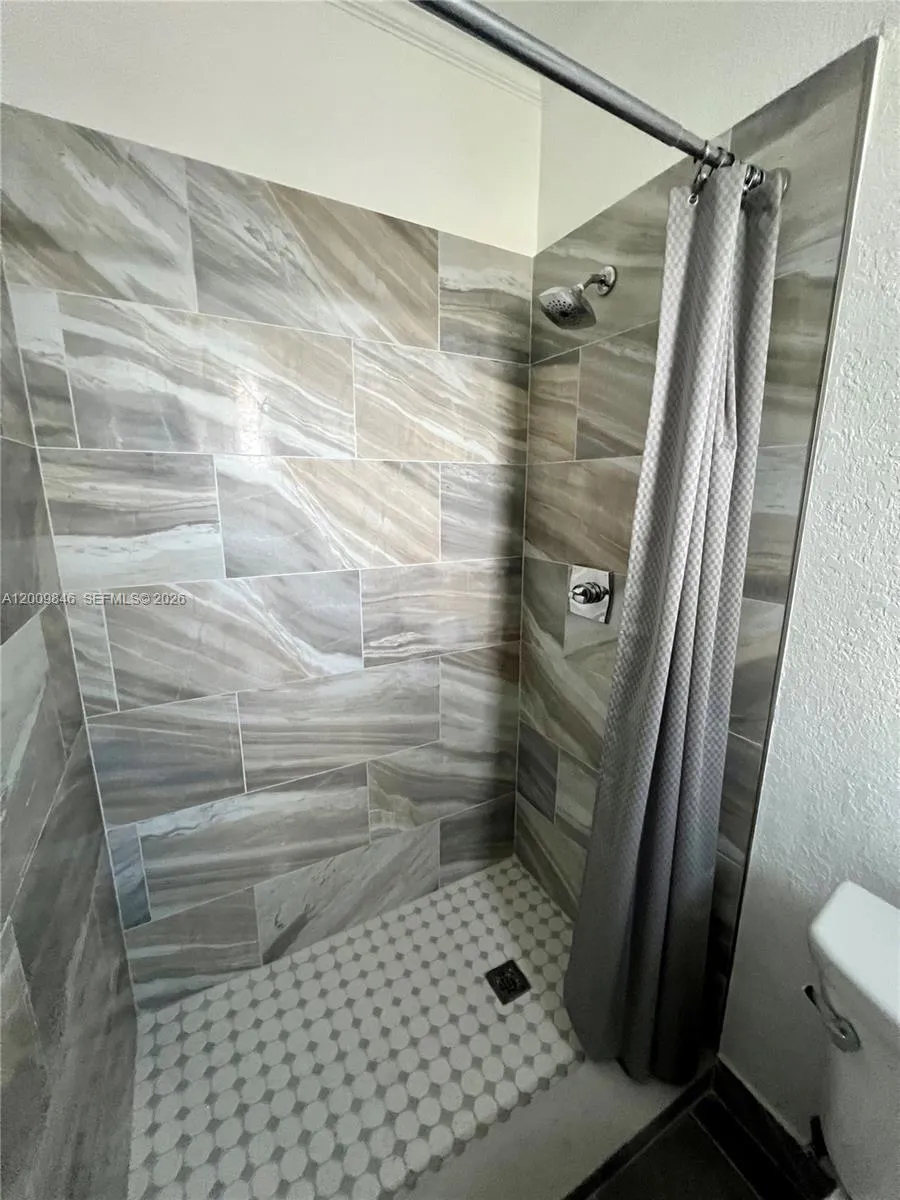 590 Nw 40th Ct 3, Oakland Park, Florida 33309, Oakland Park, Florida 33309, 1 Bedroom Bedrooms, ,1 BathroomBathrooms,Residential,For Sale,590 Nw 40th Ct 3, Oakland Park, Florida 33309,A12009846
