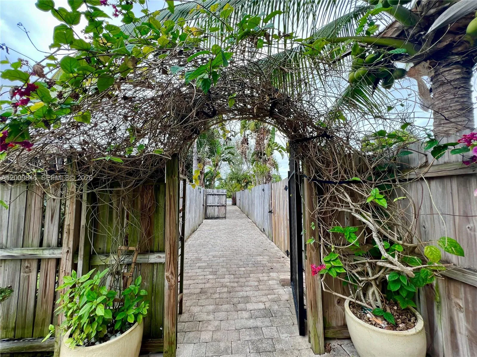 590 Nw 40th Ct 3, Oakland Park, Florida 33309, Oakland Park, Florida 33309, 1 Bedroom Bedrooms, ,1 BathroomBathrooms,Residential,For Sale,590 Nw 40th Ct 3, Oakland Park, Florida 33309,A12009846