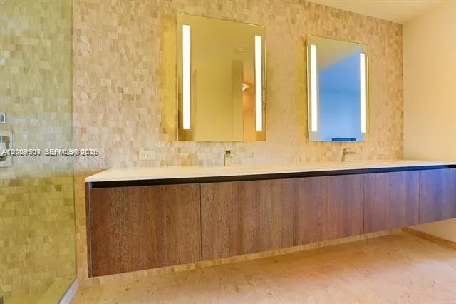 68 Se 6th St 3210, Miami, Florida 33131, Miami, Florida 33131, 2 Bedrooms Bedrooms, ,2 BathroomsBathrooms,Residential Lease,For Rent,68 Se 6th St 3210, Miami, Florida 33131,A12009963