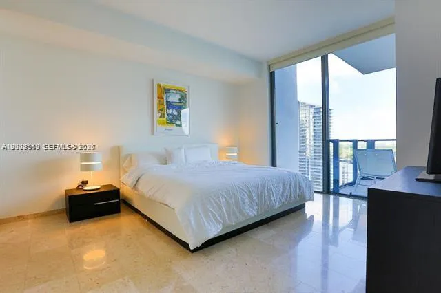 68 Se 6th St 3210, Miami, Florida 33131, Miami, Florida 33131, 2 Bedrooms Bedrooms, ,2 BathroomsBathrooms,Residential Lease,For Rent,68 Se 6th St 3210, Miami, Florida 33131,A12009963