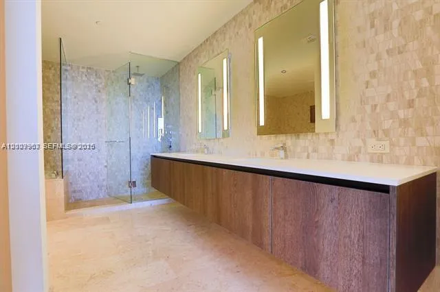 68 Se 6th St 3210, Miami, Florida 33131, Miami, Florida 33131, 2 Bedrooms Bedrooms, ,2 BathroomsBathrooms,Residential Lease,For Rent,68 Se 6th St 3210, Miami, Florida 33131,A12009963