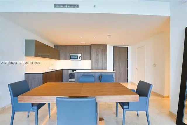 68 Se 6th St 3210, Miami, Florida 33131, Miami, Florida 33131, 2 Bedrooms Bedrooms, ,2 BathroomsBathrooms,Residential Lease,For Rent,68 Se 6th St 3210, Miami, Florida 33131,A12009963