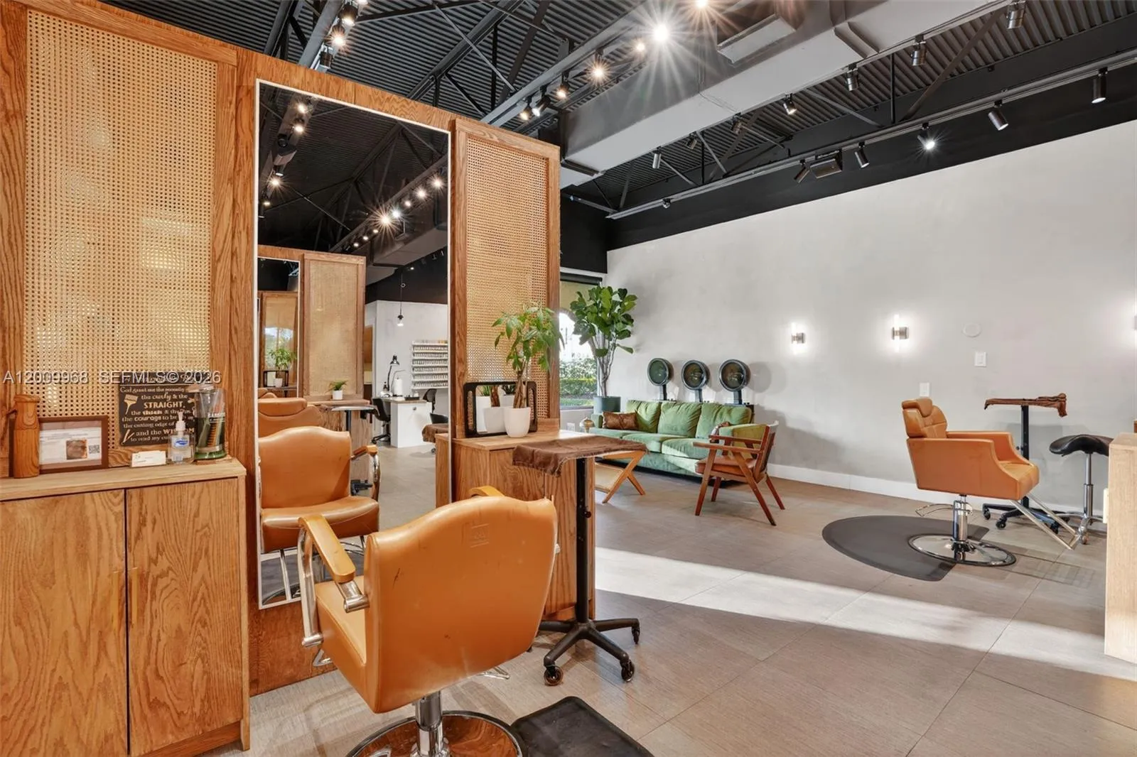 Turnkey Beauty Salon & Spa For Sale In Palmett, Palmetto Bay, Florida 33157, ,Business Opportunity,For Sale,Turnkey Beauty Salon & Spa For Sale In Palmett,A12009968