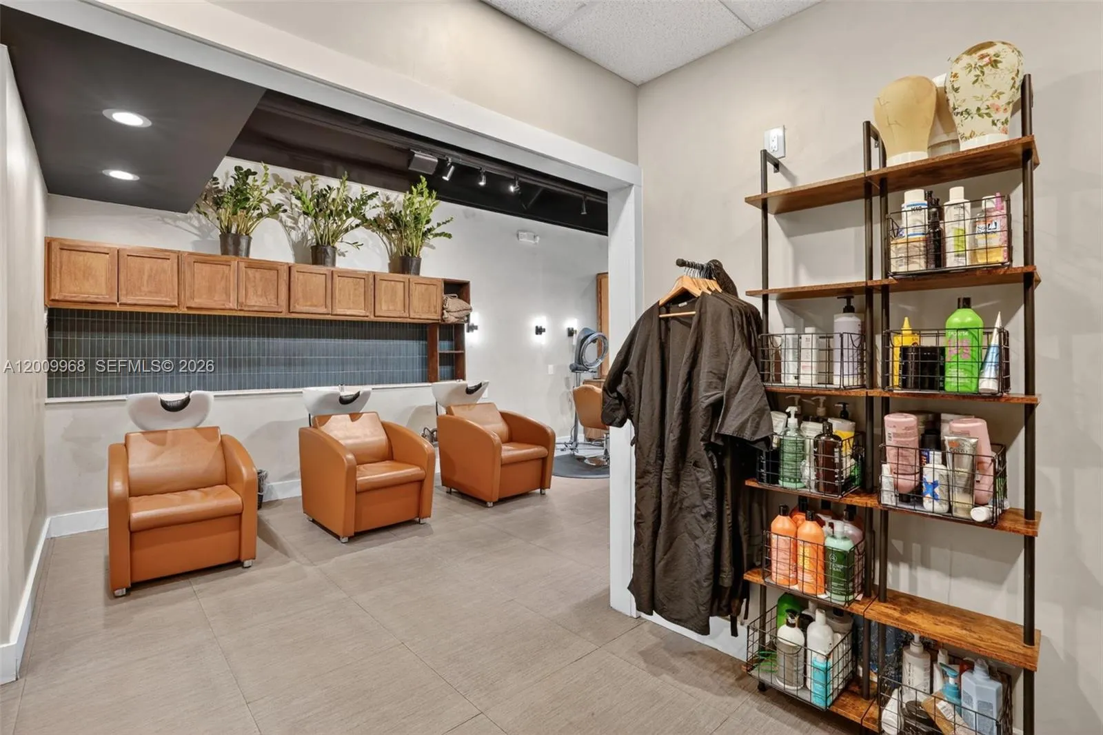 Turnkey Beauty Salon & Spa For Sale In Palmett, Palmetto Bay, Florida 33157, ,Business Opportunity,For Sale,Turnkey Beauty Salon & Spa For Sale In Palmett,A12009968