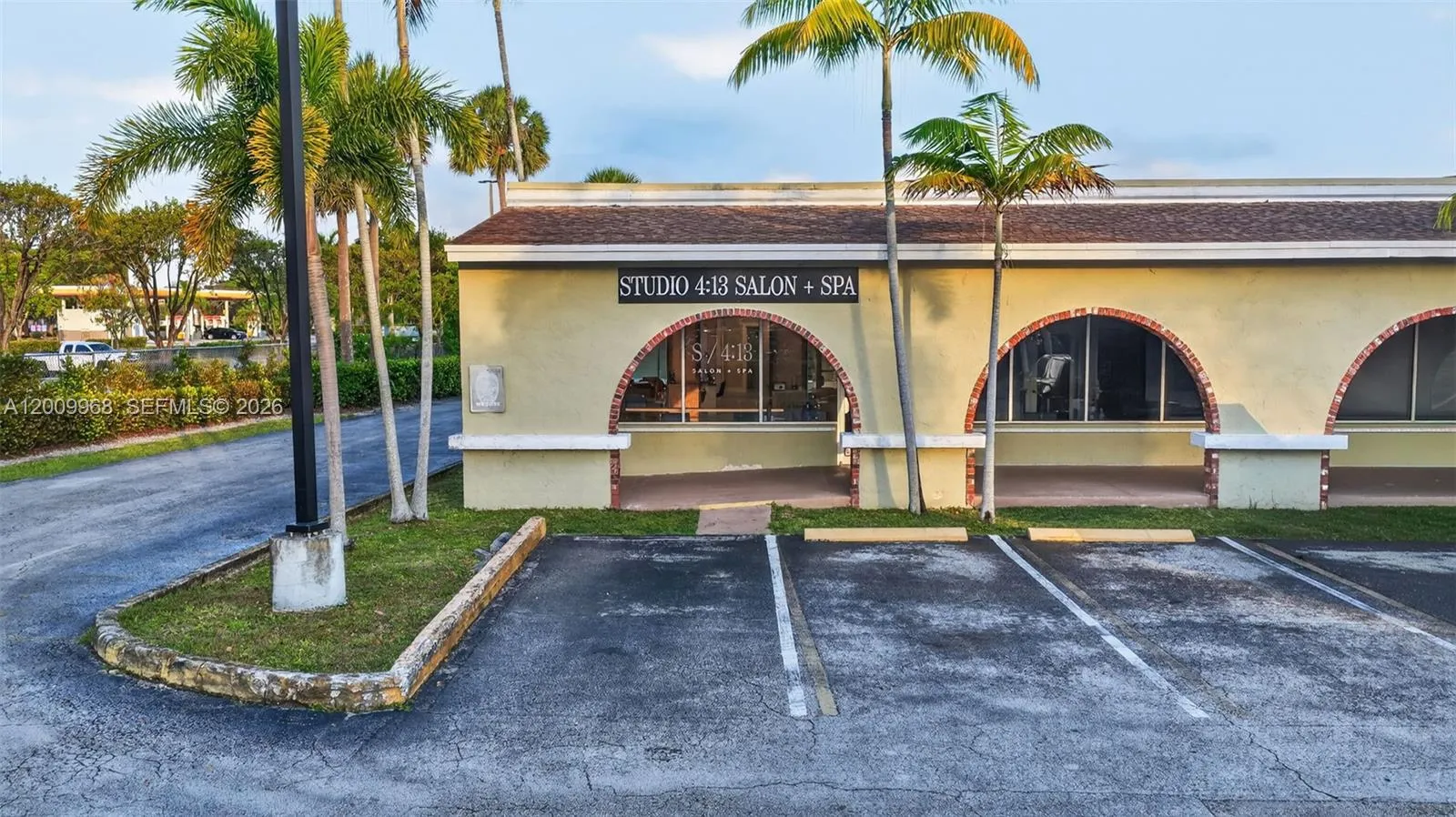 Turnkey Beauty Salon & Spa For Sale In Palmett, Palmetto Bay, Florida 33157, ,Business Opportunity,For Sale,Turnkey Beauty Salon & Spa For Sale In Palmett,A12009968