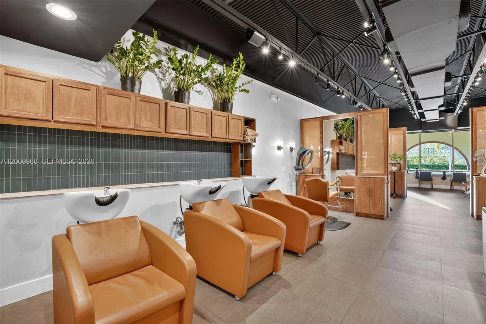 Turnkey Beauty Salon & Spa For Sale In Palmett, Palmetto Bay, Florida 33157, ,Business Opportunity,For Sale,Turnkey Beauty Salon & Spa For Sale In Palmett,A12009968