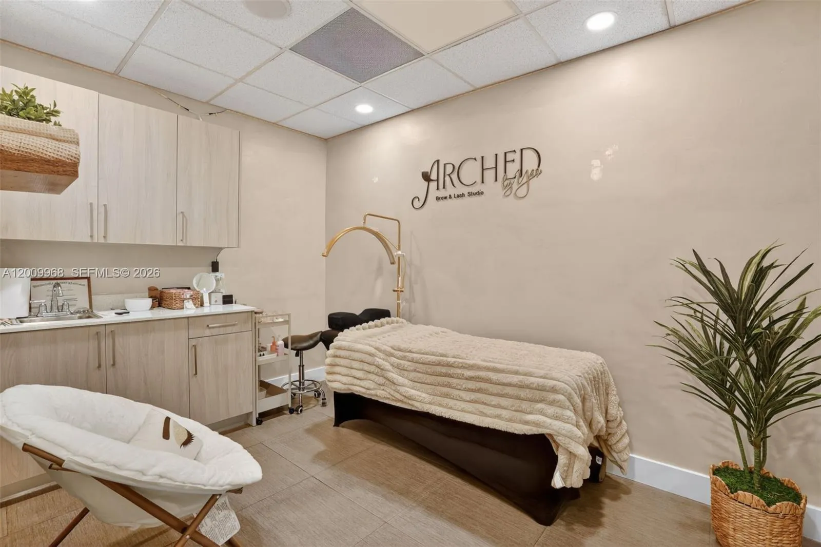 Turnkey Beauty Salon & Spa For Sale In Palmett, Palmetto Bay, Florida 33157, ,Business Opportunity,For Sale,Turnkey Beauty Salon & Spa For Sale In Palmett,A12009968