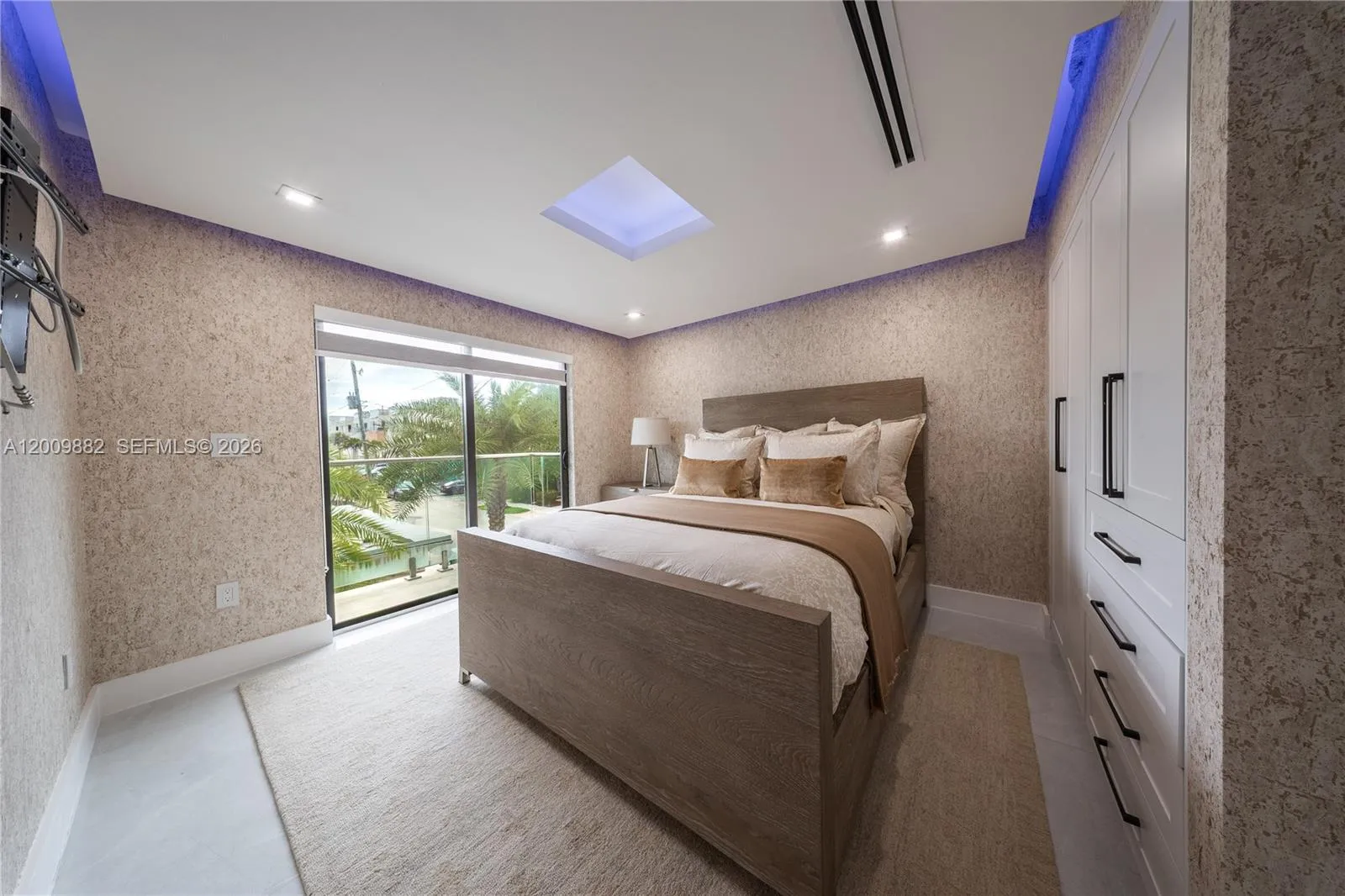 5601 N Ocean Dr 5601, Hollywood, Florida 33019, Hollywood, Florida 33019, 5 Bedrooms Bedrooms, ,4 BathroomsBathrooms,Residential Lease,For Rent,5601 N Ocean Dr 5601, Hollywood, Florida 33019,A12009882