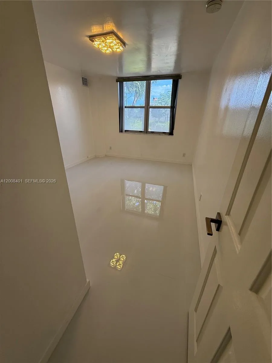 1625 Se 10th Ave 101, Fort Lauderdale, Florida 333, Fort Lauderdale, Florida 33316, 2 Bedrooms Bedrooms, ,2 BathroomsBathrooms,Residential,For Sale,1625 Se 10th Ave 101, Fort Lauderdale, Florida 333,A12008401