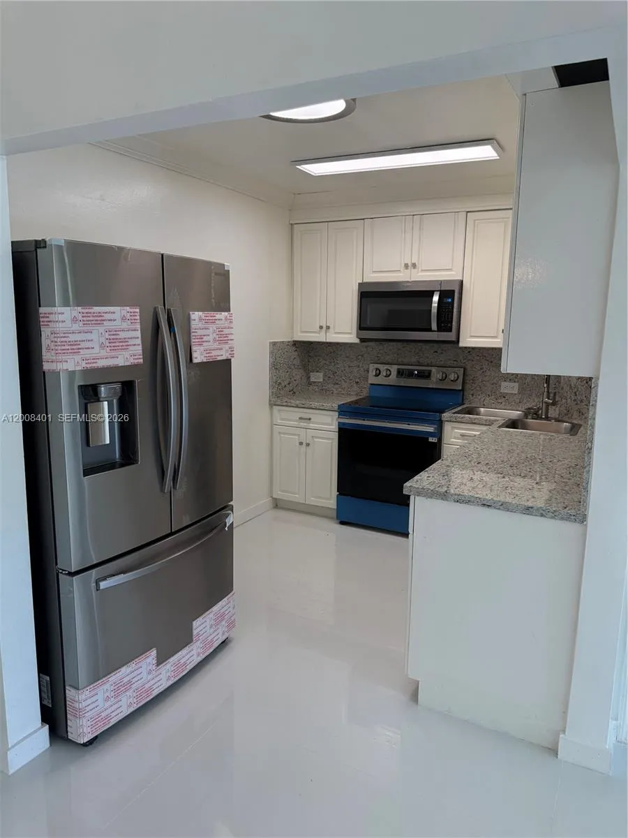 1625 Se 10th Ave 101, Fort Lauderdale, Florida 333, Fort Lauderdale, Florida 33316, 2 Bedrooms Bedrooms, ,2 BathroomsBathrooms,Residential,For Sale,1625 Se 10th Ave 101, Fort Lauderdale, Florida 333,A12008401