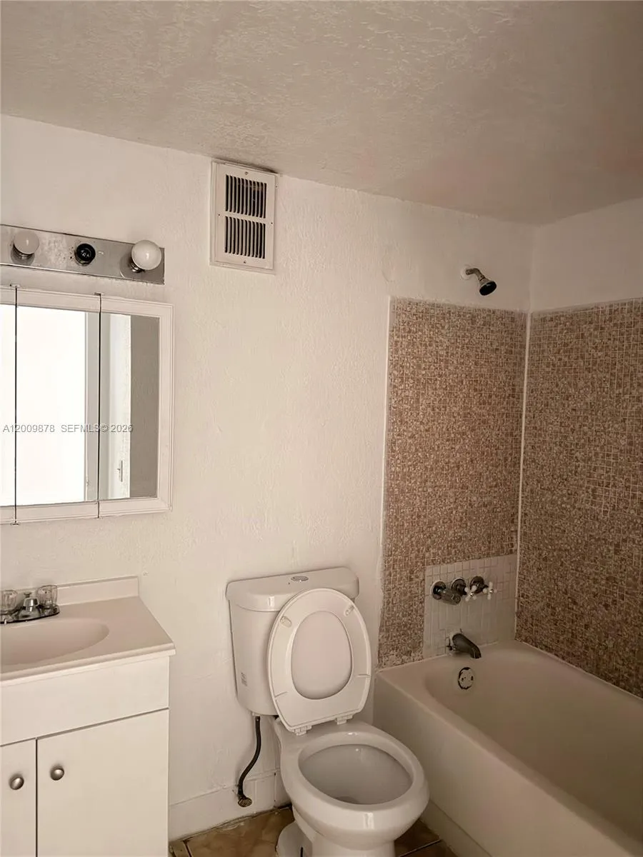 1990 Nw 183rd St 8, Miami Gardens, Florida 33056, Miami Gardens, Florida 33056, 2 Bedrooms Bedrooms, ,2 BathroomsBathrooms,Residential Lease,For Rent,1990 Nw 183rd St 8, Miami Gardens, Florida 33056,A12009878
