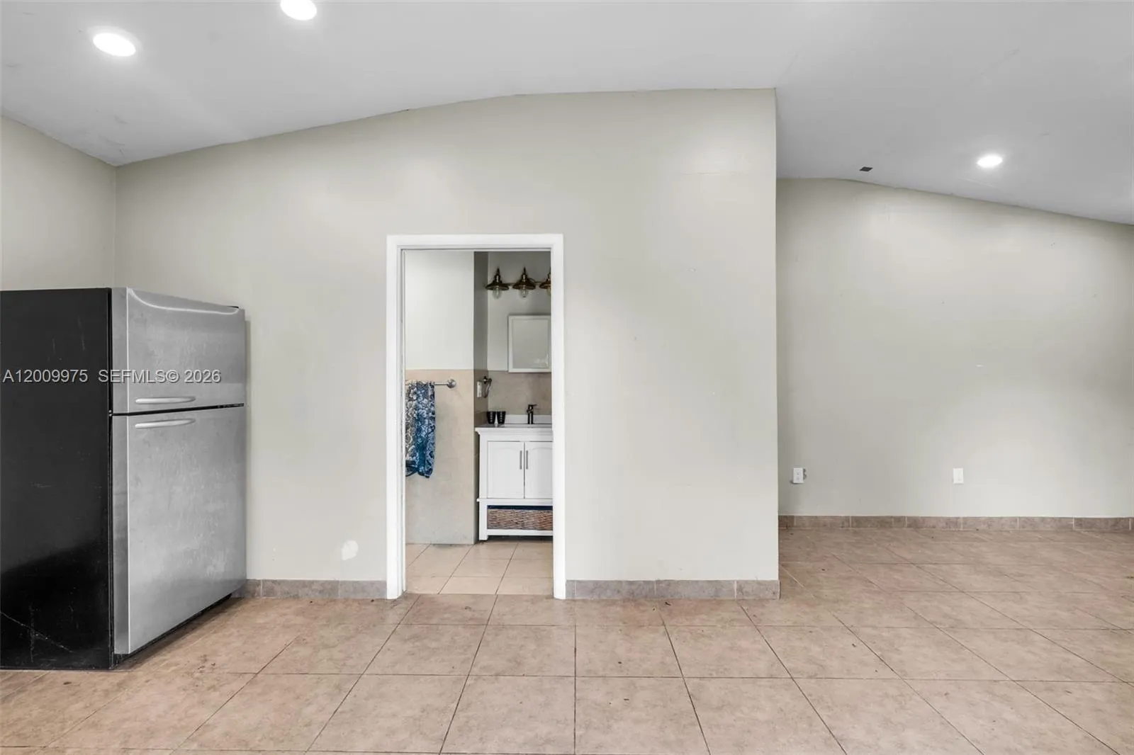 4351 Sw 25th St, Fort Lauderdale, Florida 33317, Fort Lauderdale, Florida 33317, 6 Bedrooms Bedrooms, ,7 BathroomsBathrooms,Residential,For Sale,4351 Sw 25th St, Fort Lauderdale, Florida 33317,A12009975