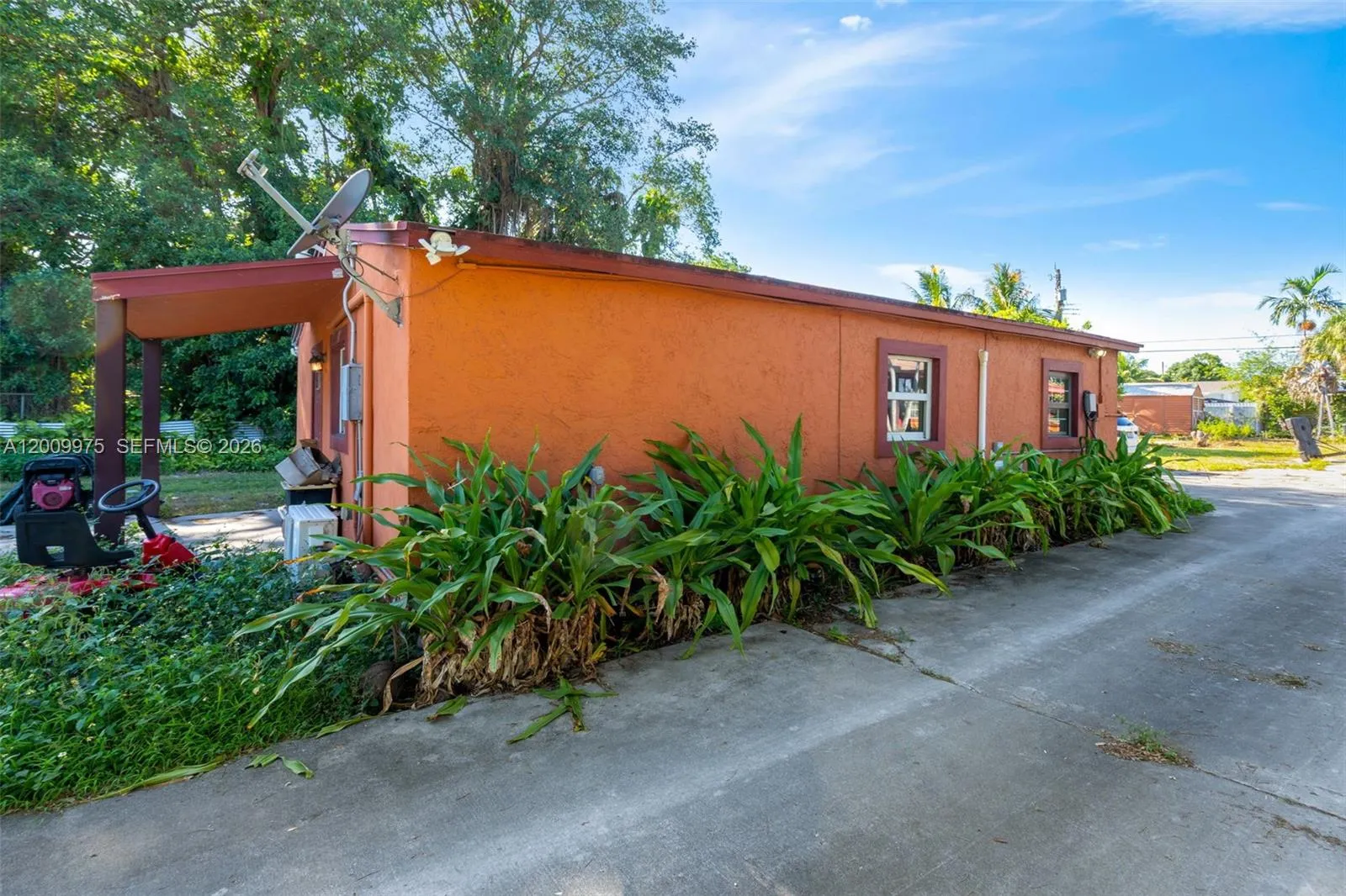 4351 Sw 25th St, Fort Lauderdale, Florida 33317, Fort Lauderdale, Florida 33317, 6 Bedrooms Bedrooms, ,7 BathroomsBathrooms,Residential,For Sale,4351 Sw 25th St, Fort Lauderdale, Florida 33317,A12009975