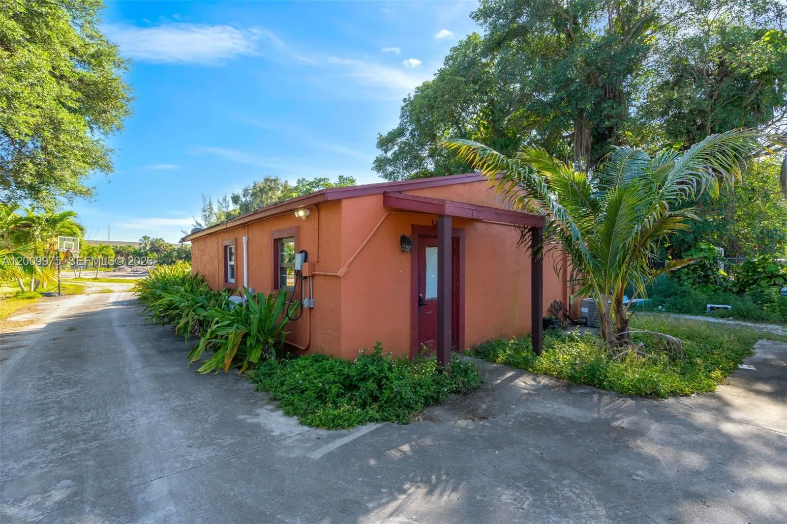 4351 Sw 25th St, Fort Lauderdale, Florida 33317, Fort Lauderdale, Florida 33317, 6 Bedrooms Bedrooms, ,7 BathroomsBathrooms,Residential,For Sale,4351 Sw 25th St, Fort Lauderdale, Florida 33317,A12009975