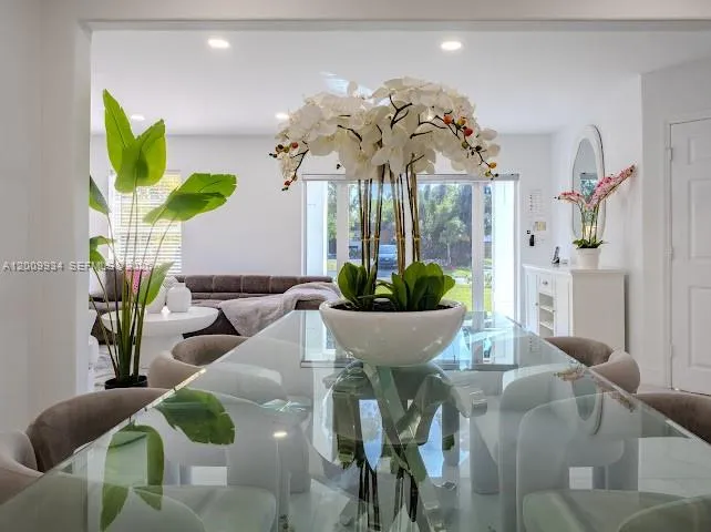 1435 Grant St, Hollywood, Florida 33020, Hollywood, Florida 33020, 4 Bedrooms Bedrooms, ,2 BathroomsBathrooms,Residential,For Sale,1435 Grant St, Hollywood, Florida 33020,A12009934