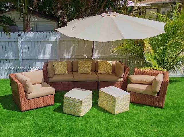 1435 Grant St, Hollywood, Florida 33020, Hollywood, Florida 33020, 4 Bedrooms Bedrooms, ,2 BathroomsBathrooms,Residential,For Sale,1435 Grant St, Hollywood, Florida 33020,A12009934