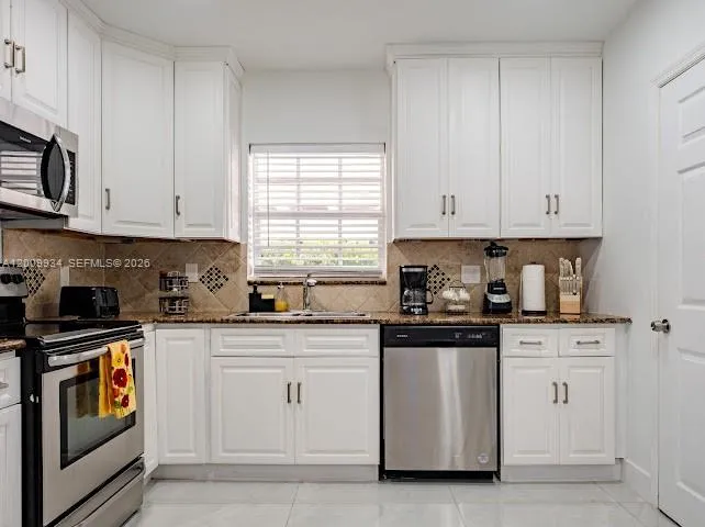 1435 Grant St, Hollywood, Florida 33020, Hollywood, Florida 33020, 4 Bedrooms Bedrooms, ,2 BathroomsBathrooms,Residential,For Sale,1435 Grant St, Hollywood, Florida 33020,A12009934