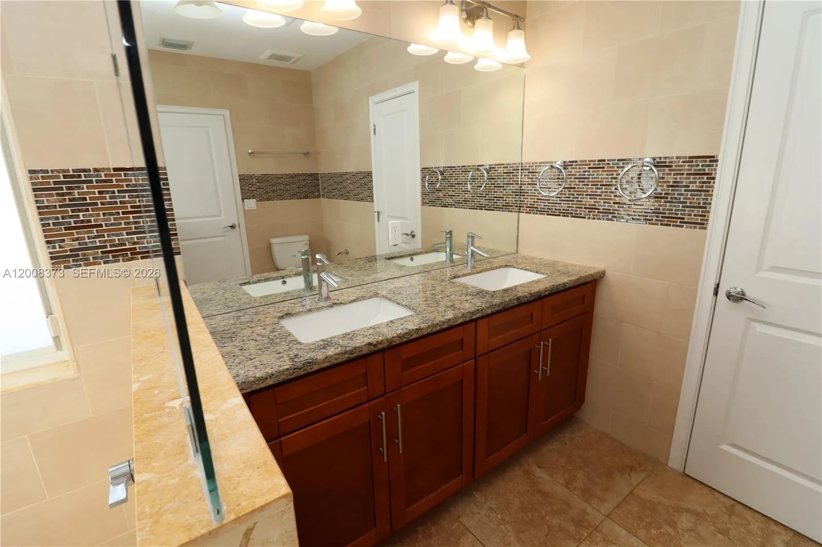 605 Ne 28th St 1, Wilton Manors, Florida 33334, Wilton Manors, Florida 33334, 3 Bedrooms Bedrooms, ,3 BathroomsBathrooms,Residential Lease,For Rent,605 Ne 28th St 1, Wilton Manors, Florida 33334,A12008373