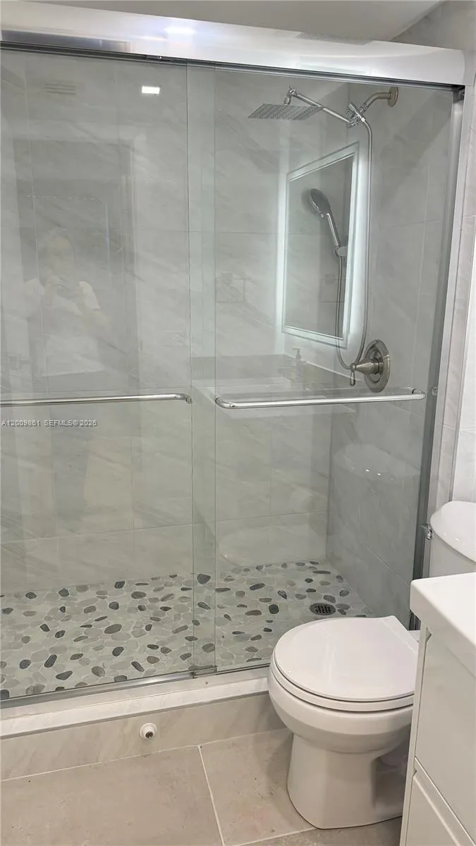 16465 Ne 22nd Ave 105, North Miami Beach, Florida, North Miami Beach, Florida 33160, 1 Bedroom Bedrooms, ,1 BathroomBathrooms,Residential Lease,For Rent,16465 Ne 22nd Ave 105, North Miami Beach, Florida ,A12009861