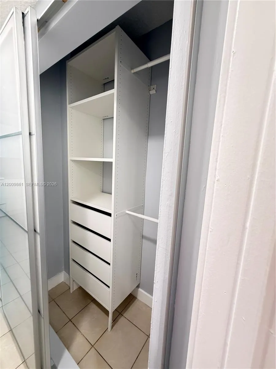 16465 Ne 22nd Ave 105, North Miami Beach, Florida, North Miami Beach, Florida 33160, 1 Bedroom Bedrooms, ,1 BathroomBathrooms,Residential Lease,For Rent,16465 Ne 22nd Ave 105, North Miami Beach, Florida ,A12009861