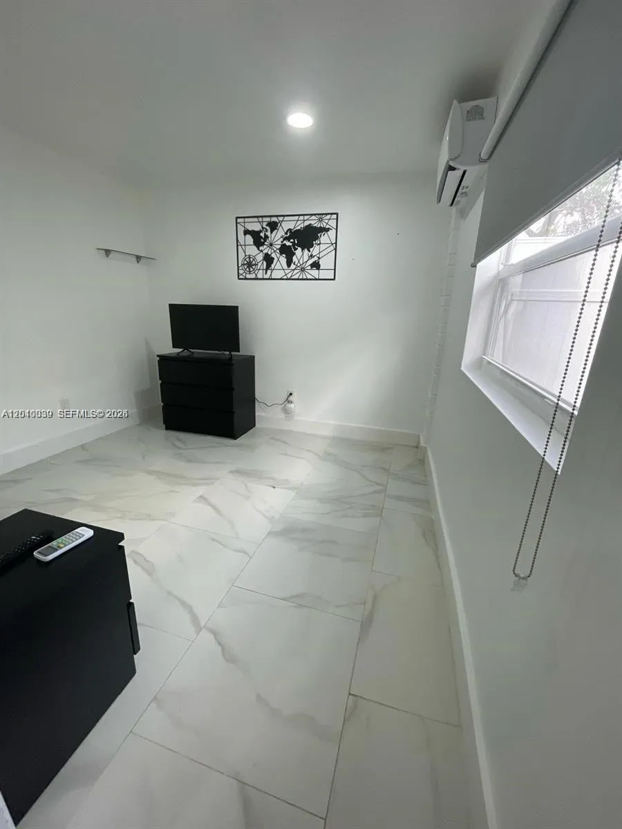 2320 Sw 44th St A, Fort Lauderdale, Florida 33312, Fort Lauderdale, Florida 33312, 2 Bedrooms Bedrooms, ,2 BathroomsBathrooms,Residential Lease,For Rent,2320 Sw 44th St A, Fort Lauderdale, Florida 33312,A12010039