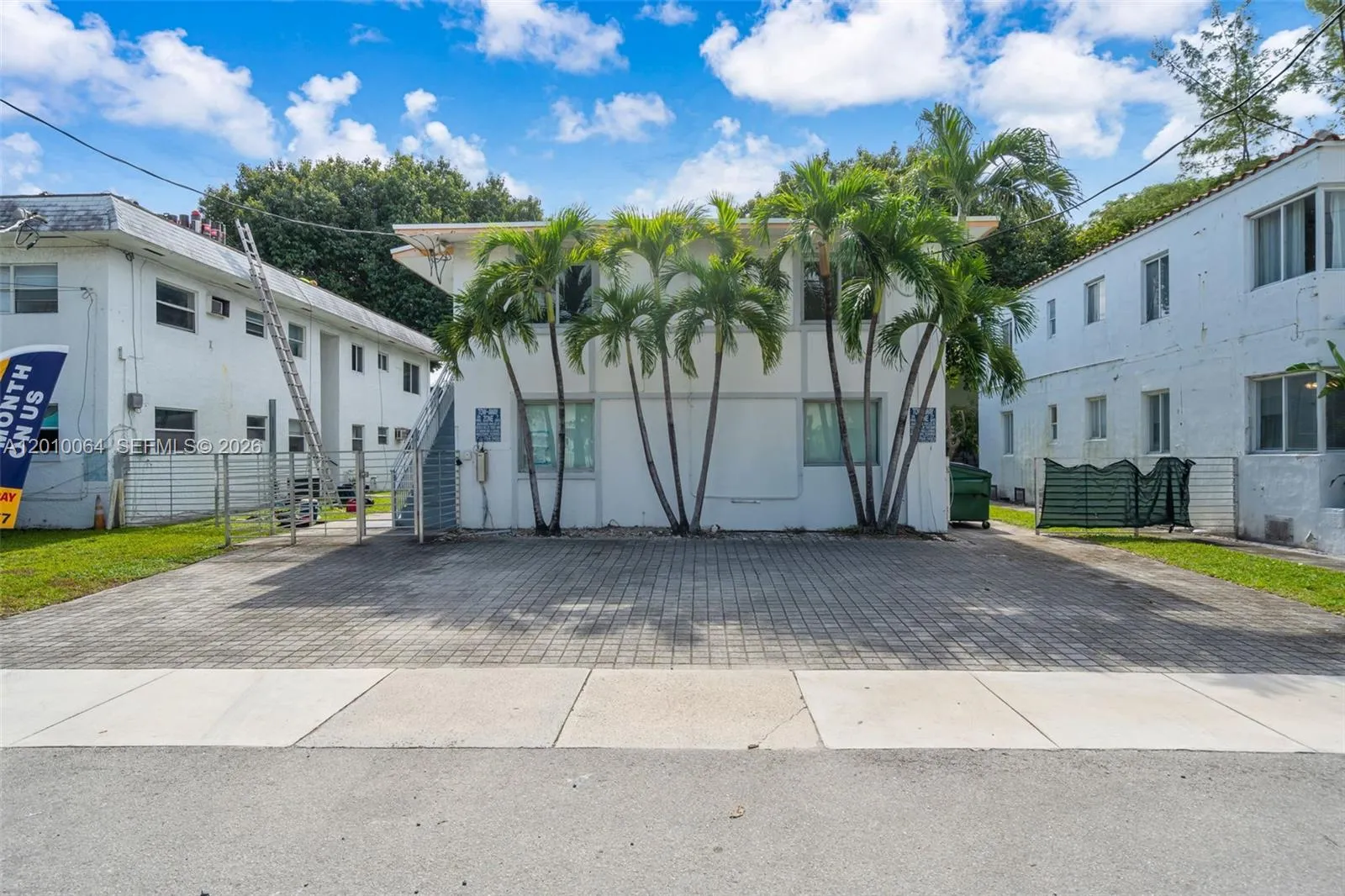 560 Ne 63rd St, Miami, Florida 33138, Miami, Florida 33138, ,Residential Income,For Sale,560 Ne 63rd St, Miami, Florida 33138,A12010064