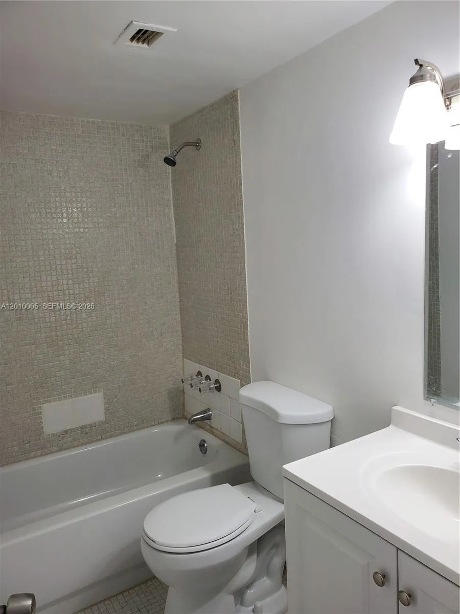 496 Nw 165th St Rd D-412, Miami, Florida 33169, Miami, Florida 33169, 2 Bedrooms Bedrooms, ,2 BathroomsBathrooms,Residential Lease,For Rent,496 Nw 165th St Rd D-412, Miami, Florida 33169,A12010065