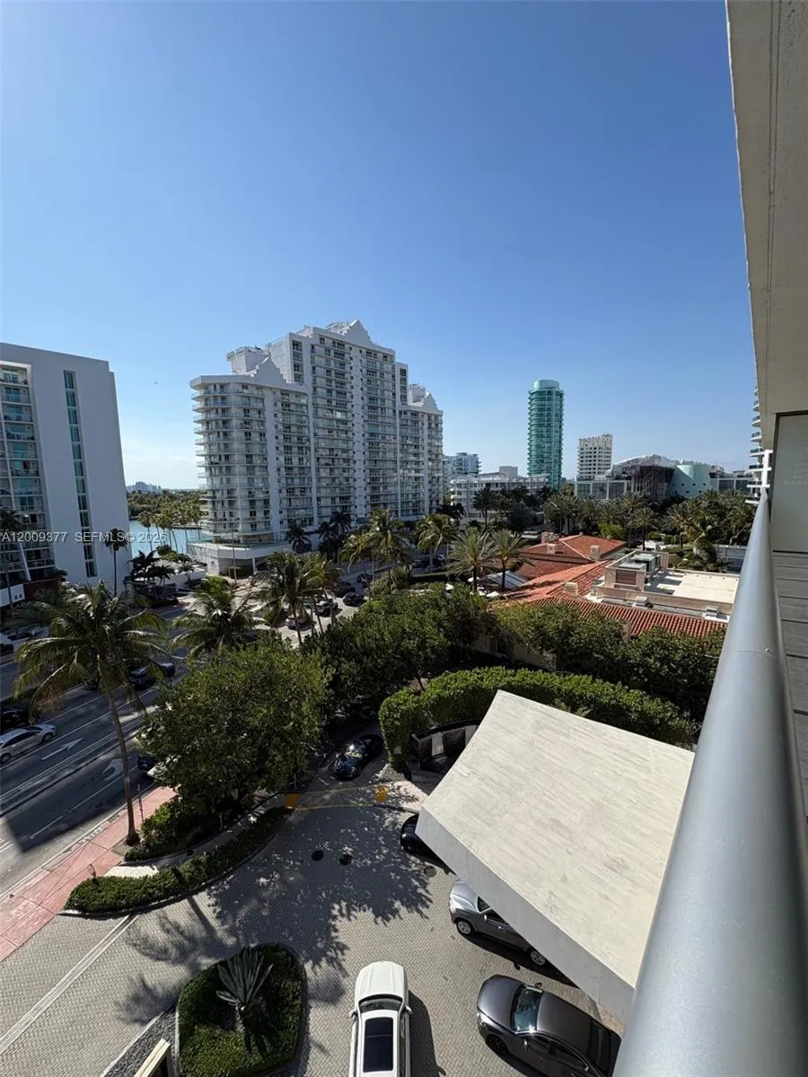5875 Collins Ave 708, Miami Beach, Florida 33140, Miami Beach, Florida 33140, 3 Bedrooms Bedrooms, ,3 BathroomsBathrooms,Residential,For Sale,5875 Collins Ave 708, Miami Beach, Florida 33140,A12009377