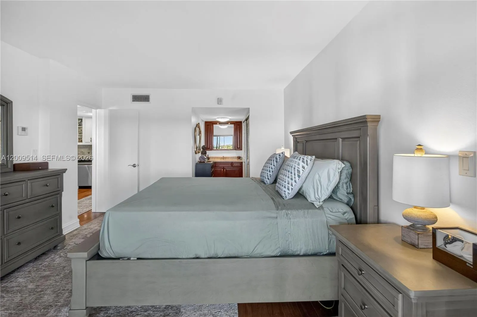 1839 Middle River Dr 501, Fort Lauderdale, Florida, Fort Lauderdale, Florida 33305, 1 Bedroom Bedrooms, ,1 BathroomBathrooms,Residential,For Sale,1839 Middle River Dr 501, Fort Lauderdale, Florida,A12009514