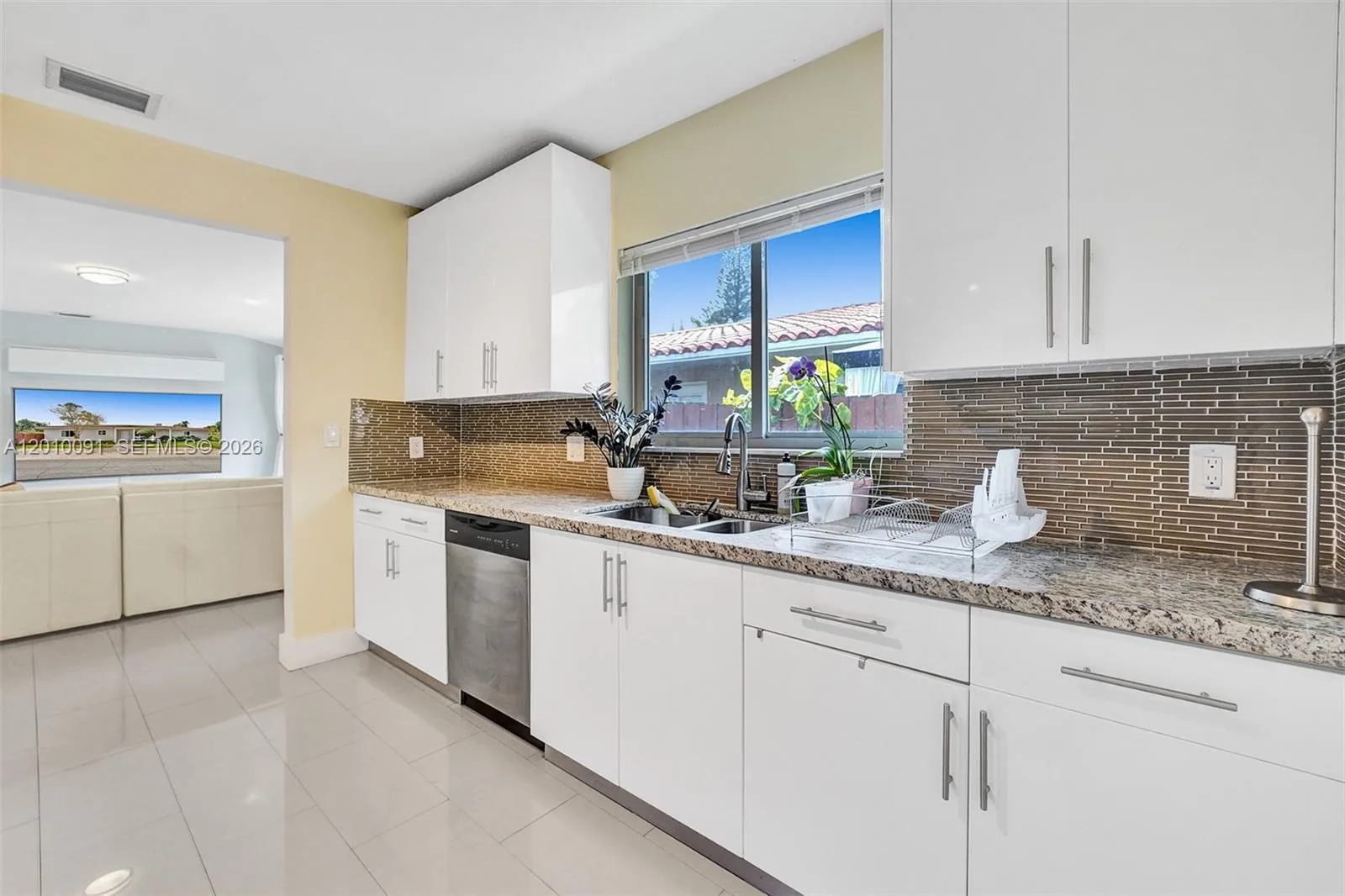 1146 Ne 17th Ter 1146, Fort Lauderdale, Florida 33, Fort Lauderdale, Florida 33304, 4 Bedrooms Bedrooms, ,3 BathroomsBathrooms,Residential Lease,For Rent,1146 Ne 17th Ter 1146, Fort Lauderdale, Florida 33,A12010091