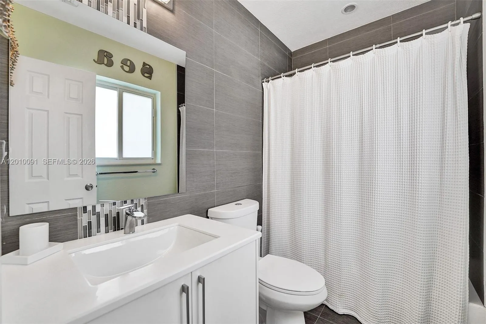 Second primary bathroom