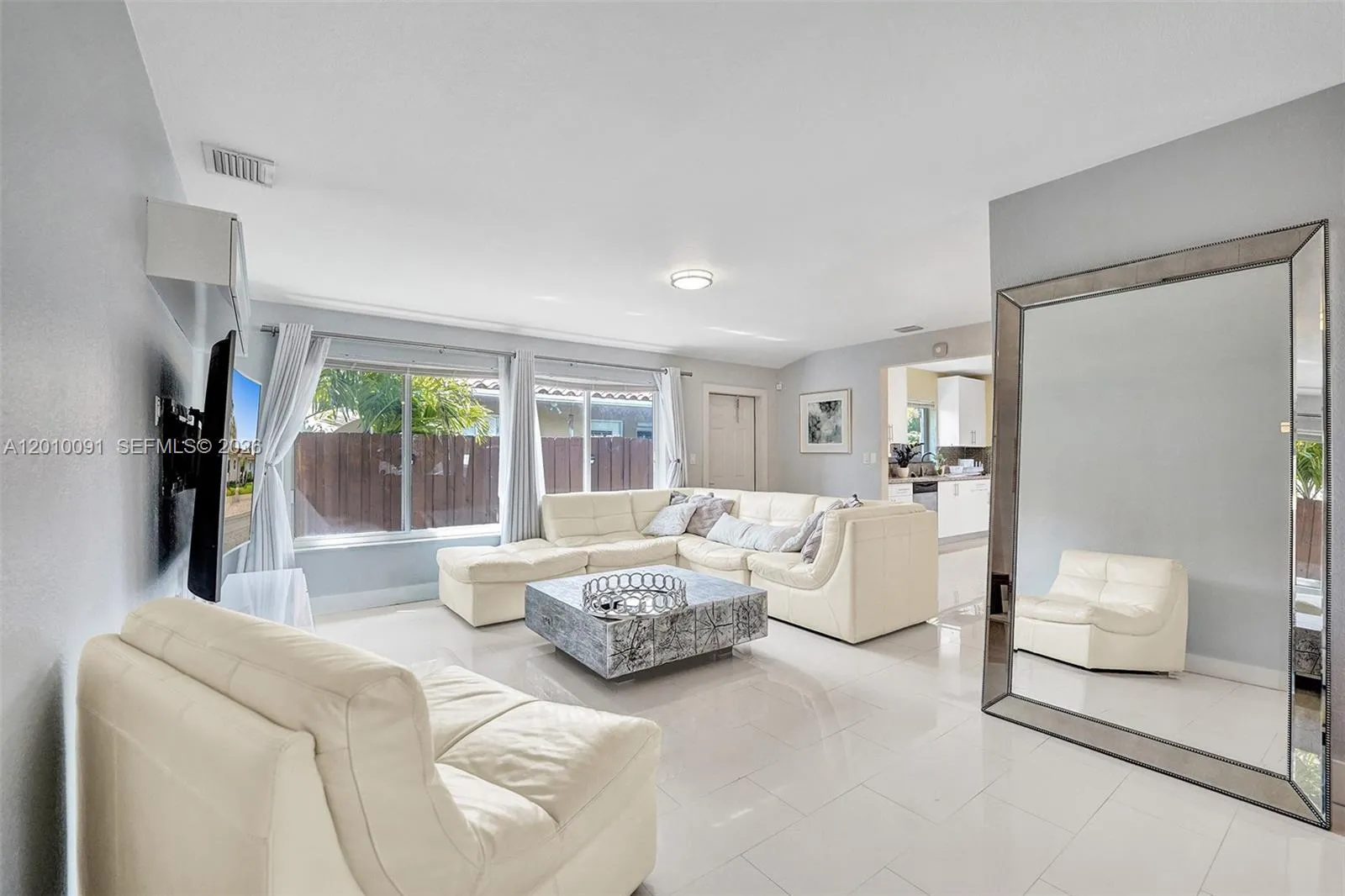 1146 Ne 17th Ter 1146, Fort Lauderdale, Florida 33, Fort Lauderdale, Florida 33304, 4 Bedrooms Bedrooms, ,3 BathroomsBathrooms,Residential Lease,For Rent,1146 Ne 17th Ter 1146, Fort Lauderdale, Florida 33,A12010091