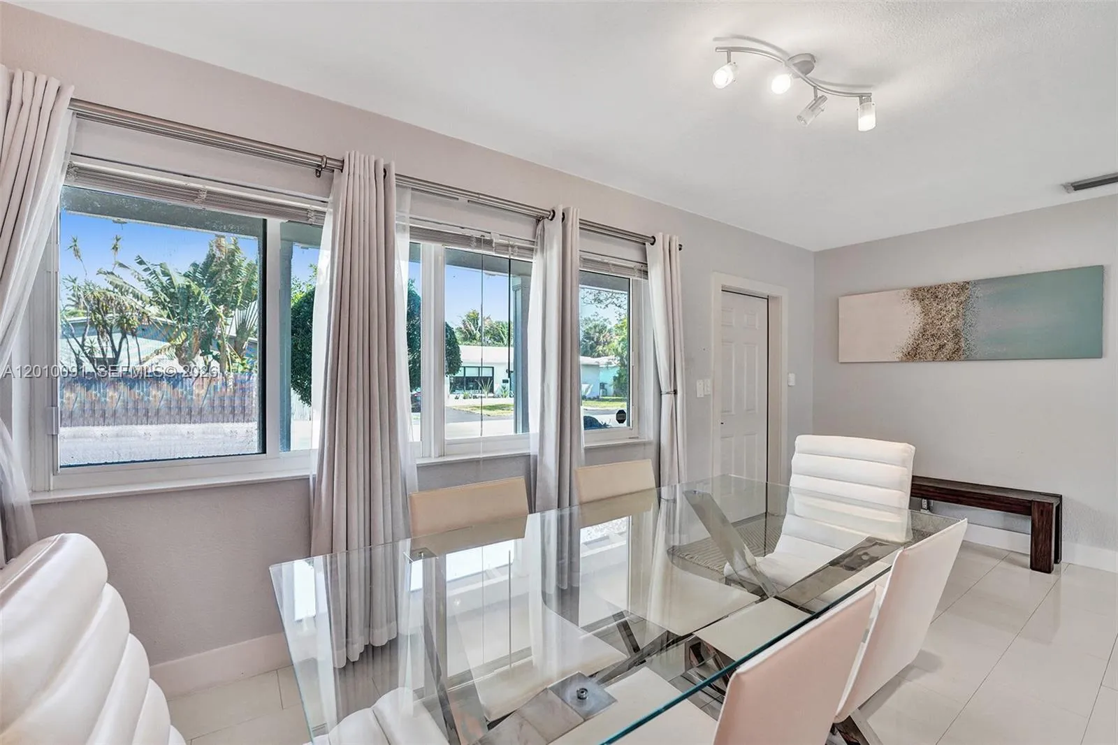 1146 Ne 17th Ter 1146, Fort Lauderdale, Florida 33, Fort Lauderdale, Florida 33304, 4 Bedrooms Bedrooms, ,3 BathroomsBathrooms,Residential Lease,For Rent,1146 Ne 17th Ter 1146, Fort Lauderdale, Florida 33,A12010091