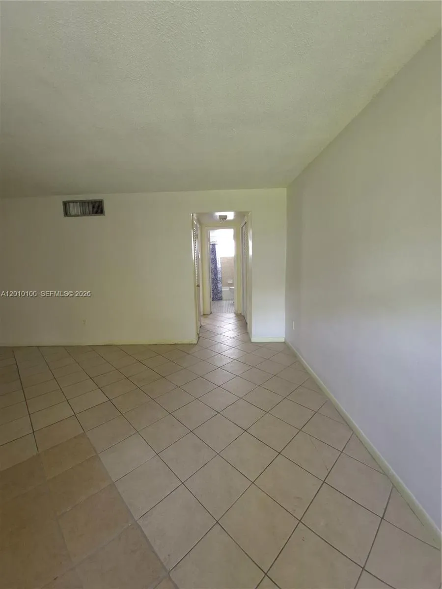 1826 Cleveland St 3, Hollywood, Florida 33020, Hollywood, Florida 33020, 1 Bedroom Bedrooms, ,1 BathroomBathrooms,Residential Lease,For Rent,1826 Cleveland St 3, Hollywood, Florida 33020,A12010100