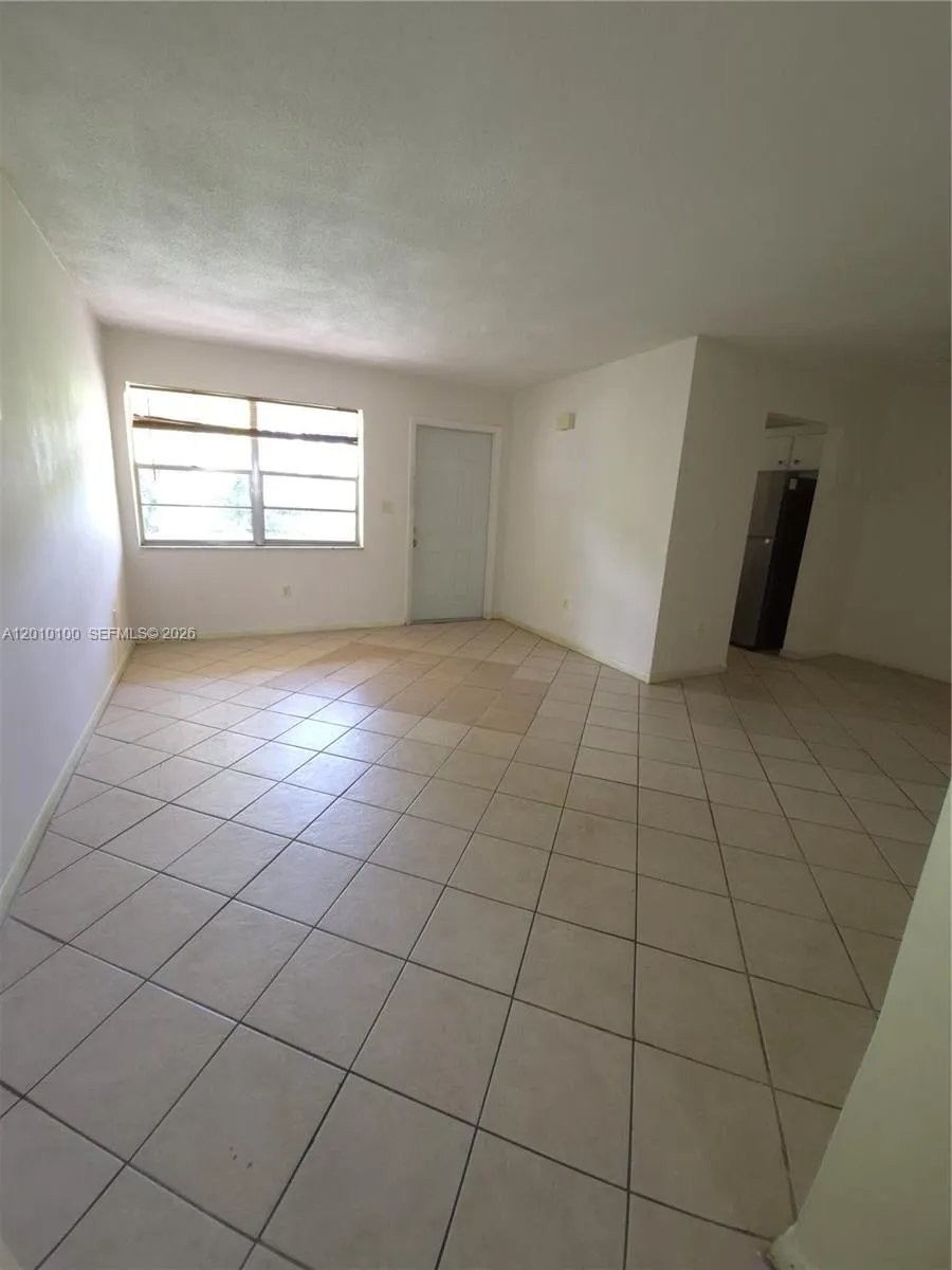 1826 Cleveland St 3, Hollywood, Florida 33020, Hollywood, Florida 33020, 1 Bedroom Bedrooms, ,1 BathroomBathrooms,Residential Lease,For Rent,1826 Cleveland St 3, Hollywood, Florida 33020,A12010100
