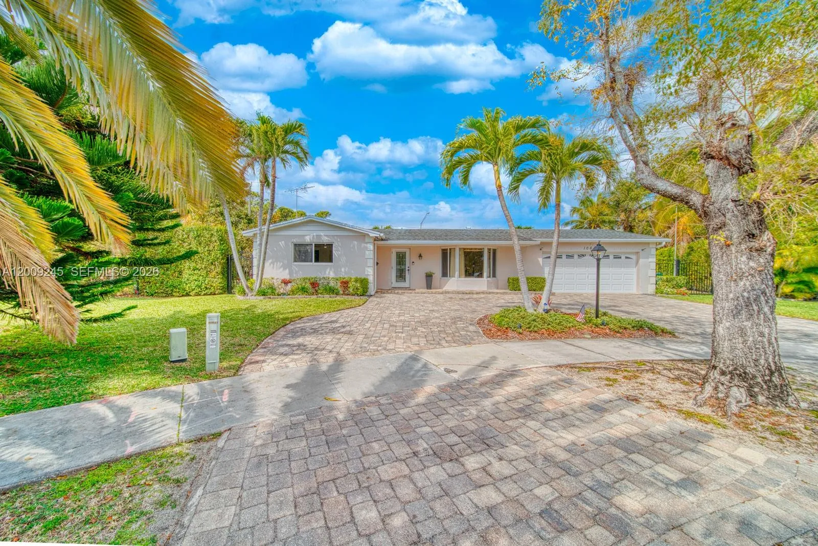 10641 Sw 99th Ter, Miami, Florida 33176, Miami, Florida 33176, 4 Bedrooms Bedrooms, ,2 BathroomsBathrooms,Residential,For Sale,10641 Sw 99th Ter, Miami, Florida 33176,A12009245