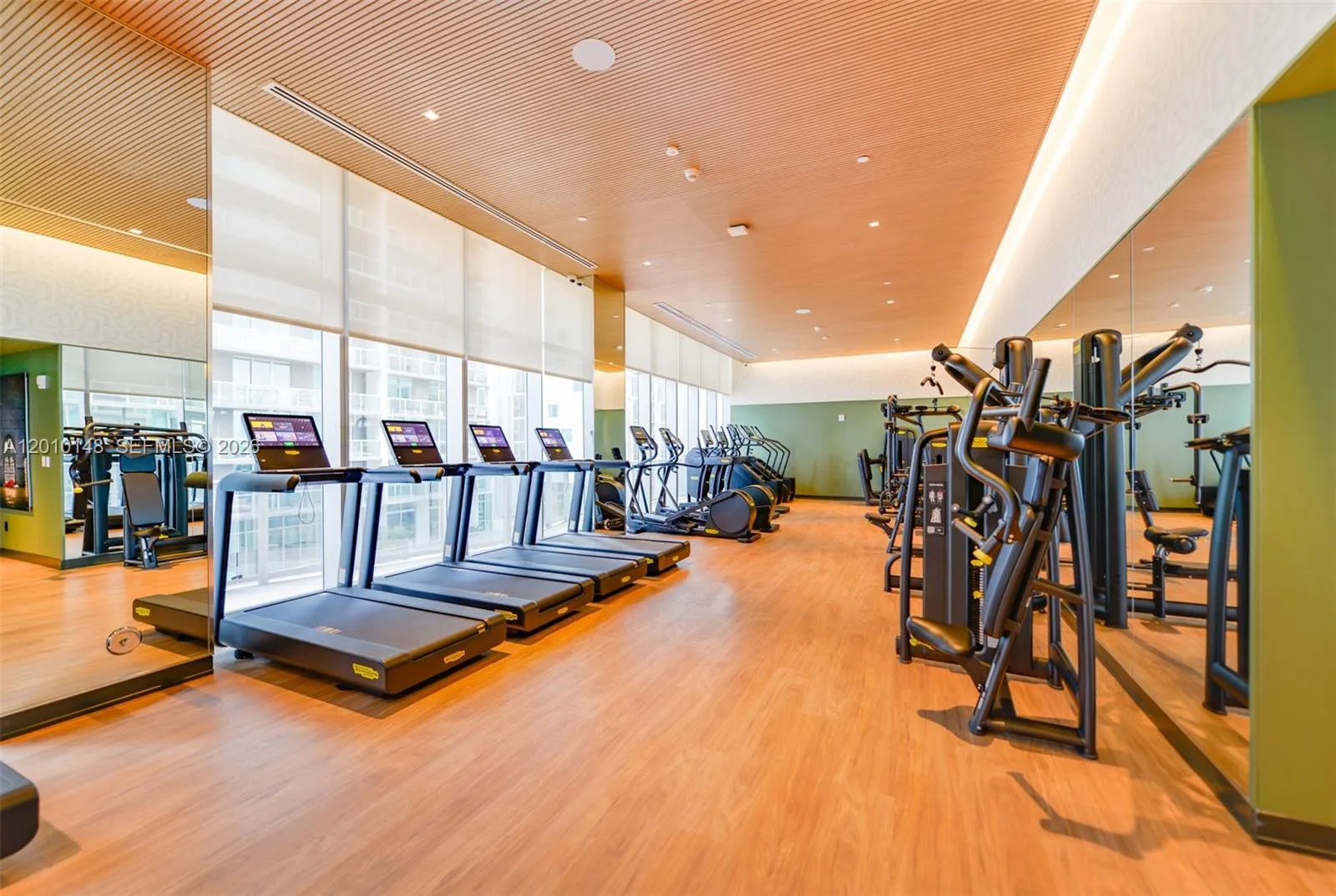 77 Se 5 Street 2604, Miami, Florida 33131, Miami, Florida 33131, ,1 BathroomBathrooms,Residential Lease,For Rent,77 Se 5 Street 2604, Miami, Florida 33131,A12010148