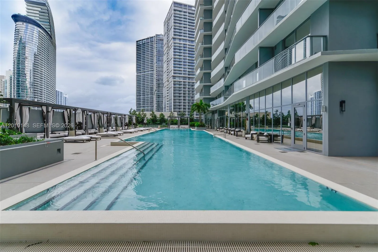 77 Se 5 Street 2604, Miami, Florida 33131, Miami, Florida 33131, ,1 BathroomBathrooms,Residential Lease,For Rent,77 Se 5 Street 2604, Miami, Florida 33131,A12010148