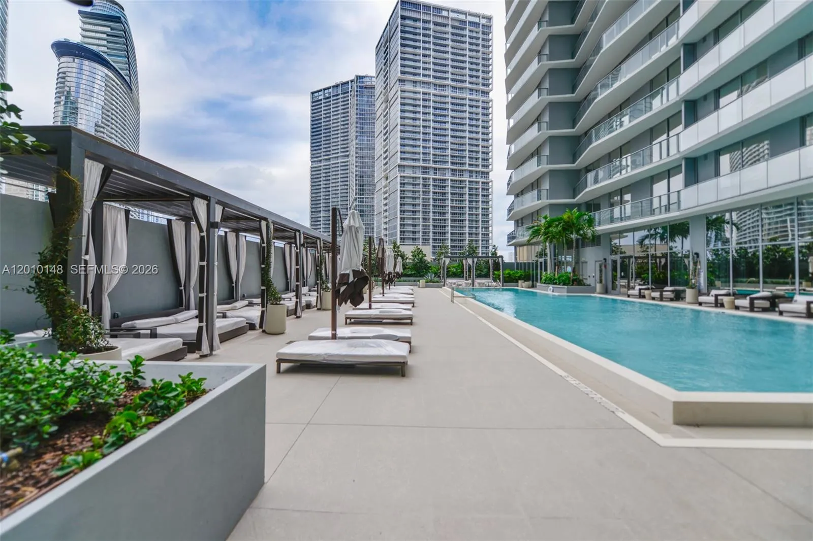 77 Se 5 Street 2604, Miami, Florida 33131, Miami, Florida 33131, ,1 BathroomBathrooms,Residential Lease,For Rent,77 Se 5 Street 2604, Miami, Florida 33131,A12010148