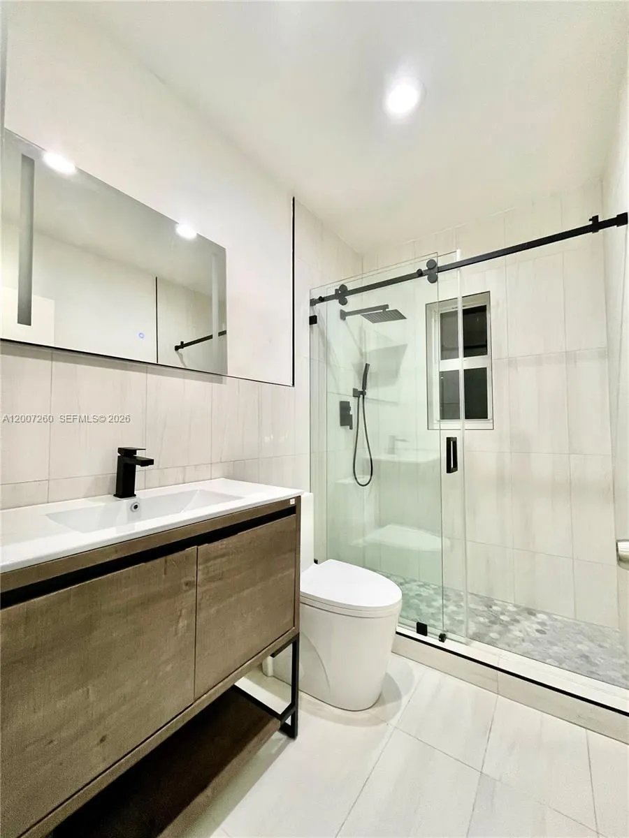 401-403 Ne 14th Ave, Fort Lauderdale, Florida 3330, Fort Lauderdale, Florida 33301, ,Residential Income,For Sale,401-403 Ne 14th Ave, Fort Lauderdale, Florida 3330,A12007260